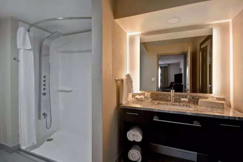キングサイズベッドのスイートルーム, Homewood Suites By Hilton Philadelphiagreat Valley