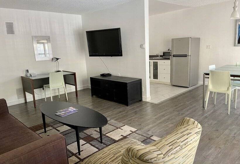 جناح, Magic Castle Hotel