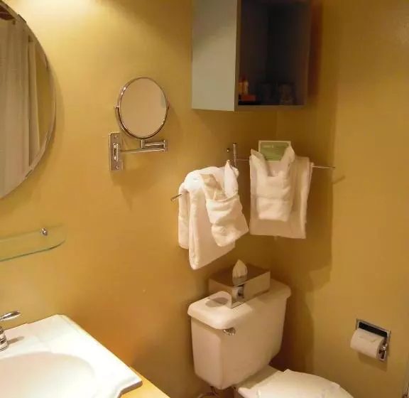 اتاق استاندارد, Magic Castle Hotel