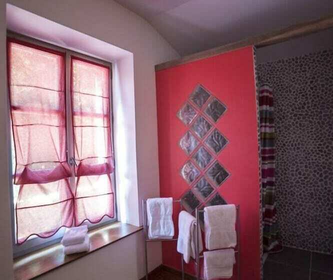 اتاق استاندارد, Moulin Madame