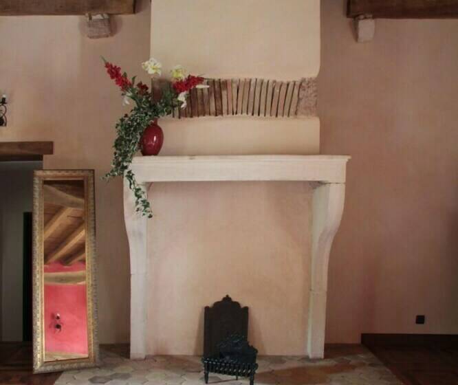 Номер Стандарт, Moulin Madame