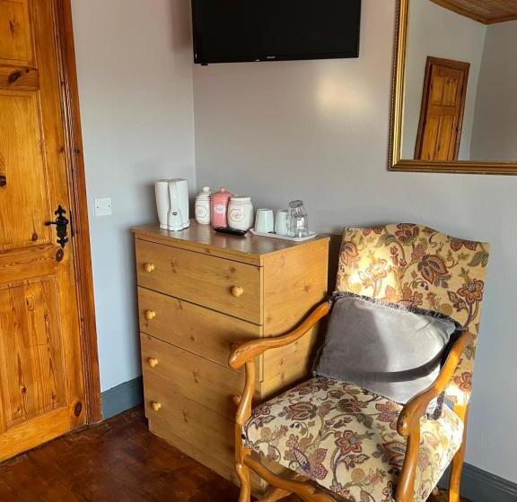 غرفة قياسية فردية, Douglasha House V93rx64