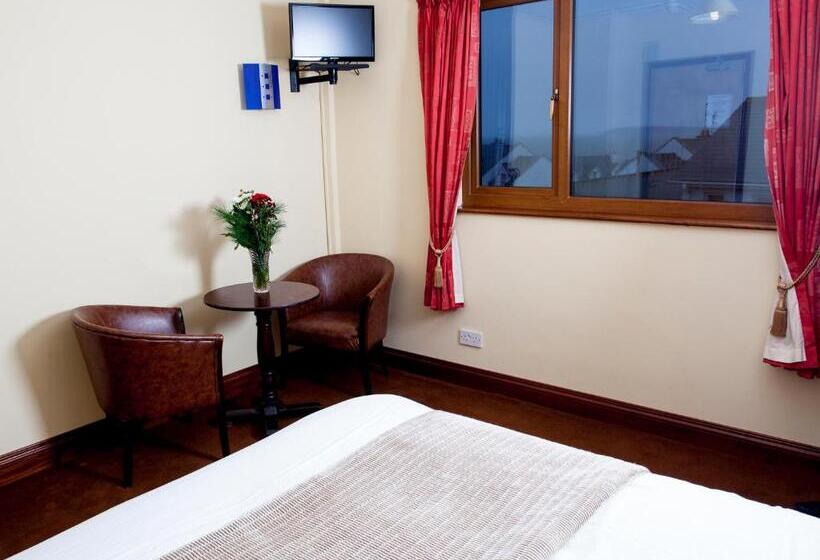 스탠다드 룸, Fort Conan