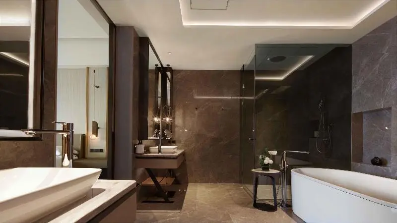 身障者適用スイートルーム, Holiday Inn Express & Suites   Kokomo South, An Ihg