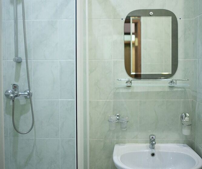 חדר קומפורט, Oktyabrskaya