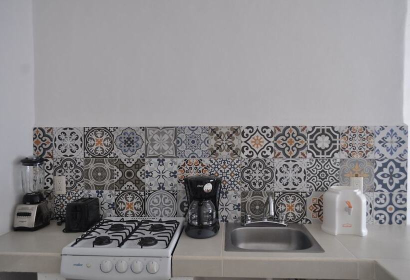 스위트, Petit Hotel Pilitas