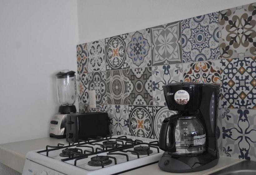 스위트, Petit Hotel Pilitas