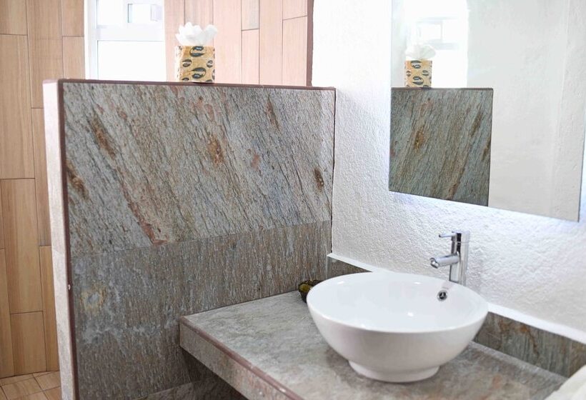 스위트, Petit Hotel Pilitas