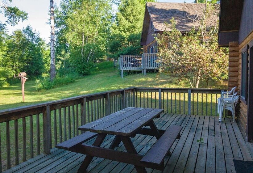 كابينة, Deer Ridge Resort