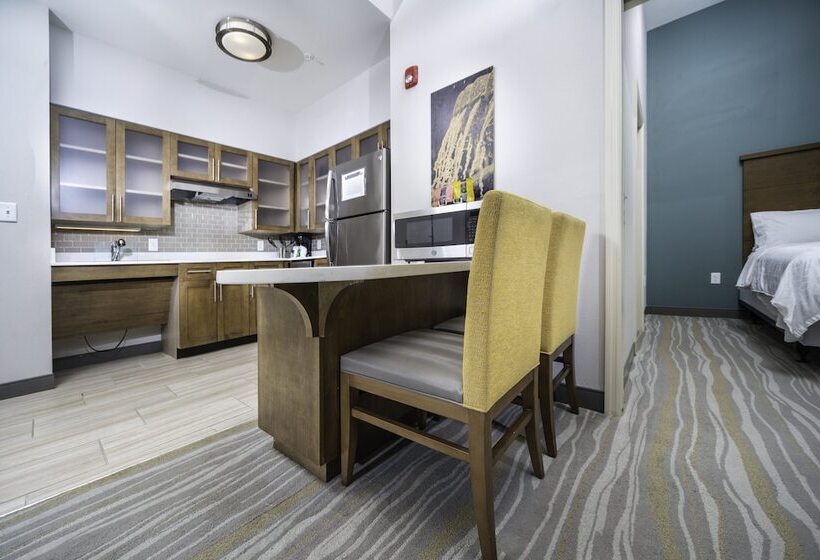 适合残疾人士使用的套间, Staybridge Suites   Summerville, An Ihg