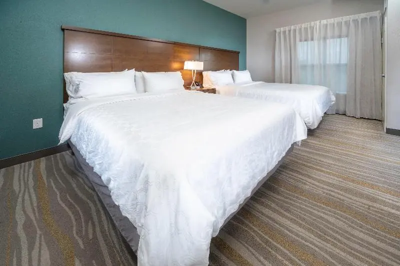 身障者適用スイートルーム, Staybridge Suites   Summerville, An Ihg