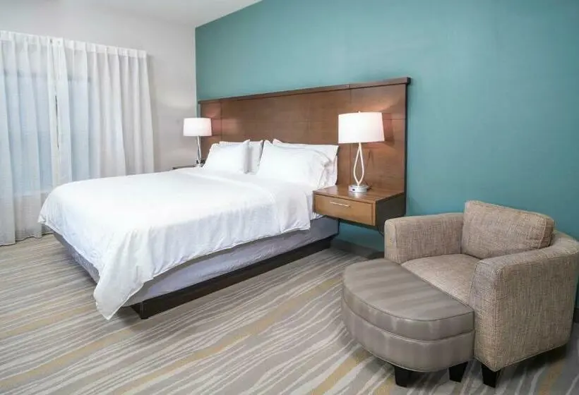 身障者適用スイートルーム, Staybridge Suites   Summerville, An Ihg