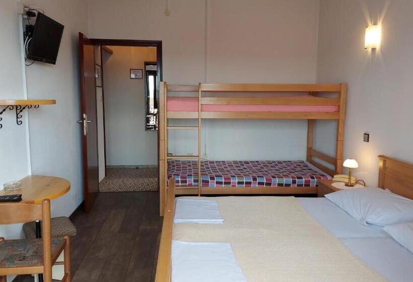 Triple Room Sea View, Pansion Klaudija