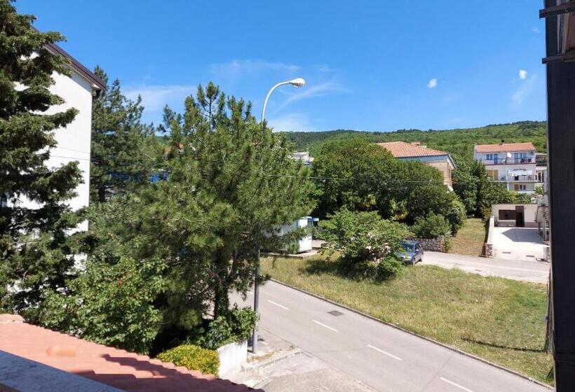 스탠다드 발코니 룸, Pansion Klaudija