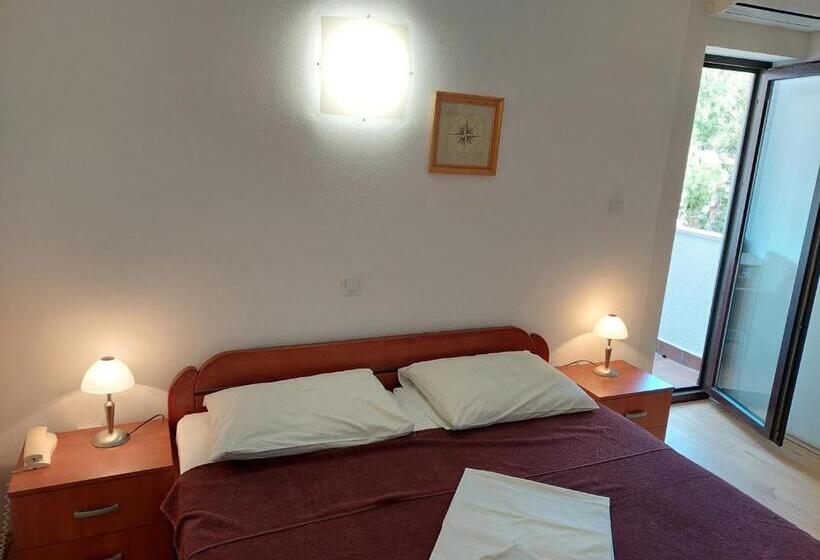 스탠다드 발코니 룸, Pansion Klaudija