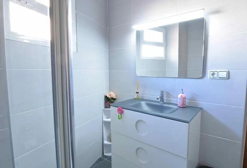 اتاق خانوادگی, Reus Bedrooms 2 Habitaciones Con Baño Privado, Sin Cocina