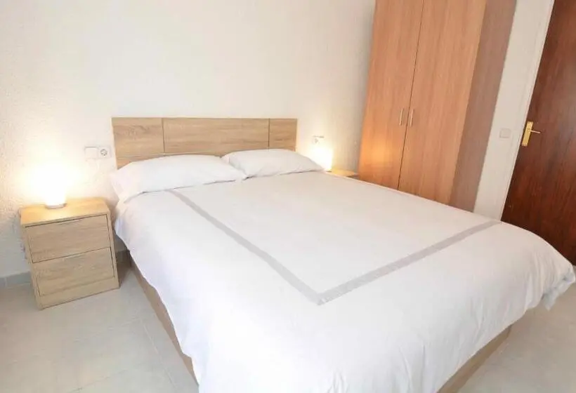 اتاق خانوادگی, Reus Bedrooms 2 Habitaciones Con Baño Privado, Sin Cocina
