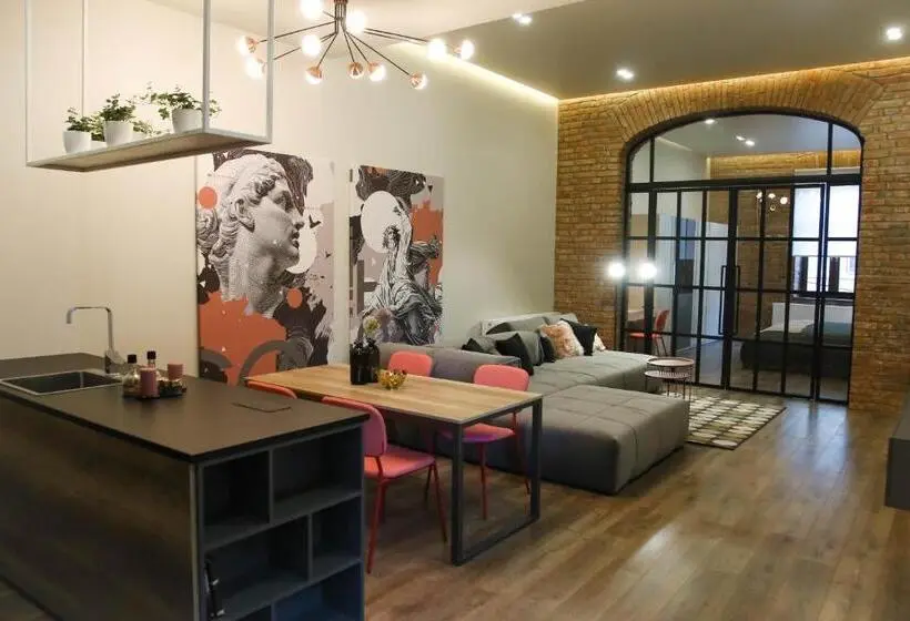 Deluxe-huoneisto 1 Makuuhuone, Apart Hotel на трояндовой