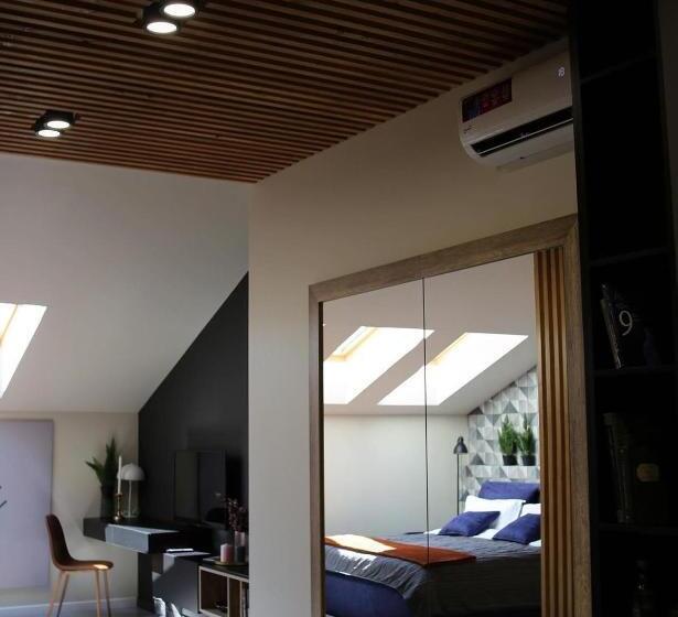 استودیوی استاندارد, Apart Hotel на трояндовой