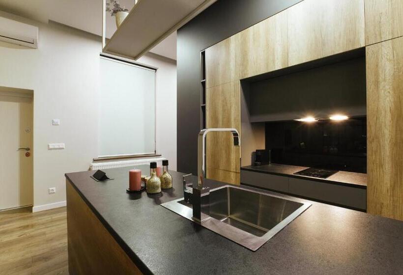 آپارتمان لوکس 1 خوابه, Apart Hotel на трояндовой