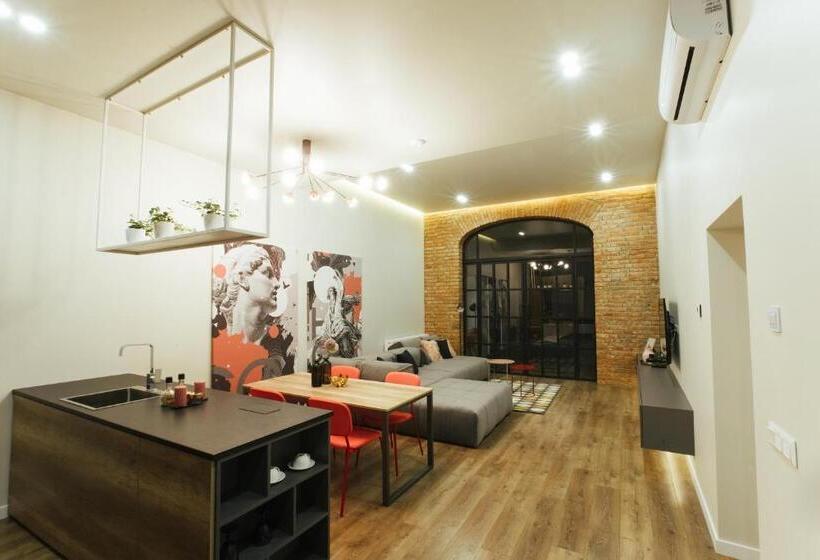 آپارتمان لوکس 1 خوابه, Apart Hotel на трояндовой