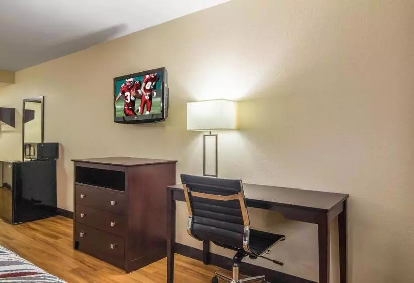２ダブルベッドのスタンダードルーム, Red Roof Inn Perrysburg