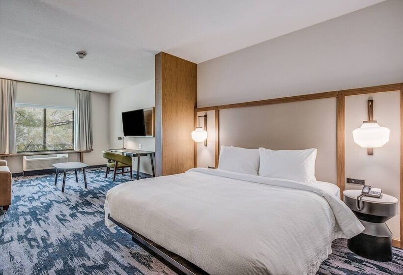 스위트, Fairfield Inn & Suites Whitewater