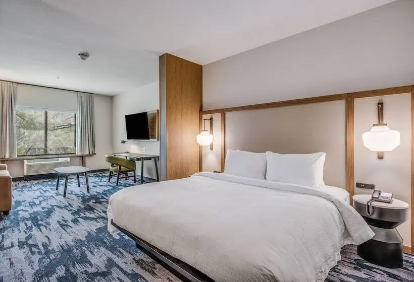 スイート, Fairfield Inn & Suites Whitewater