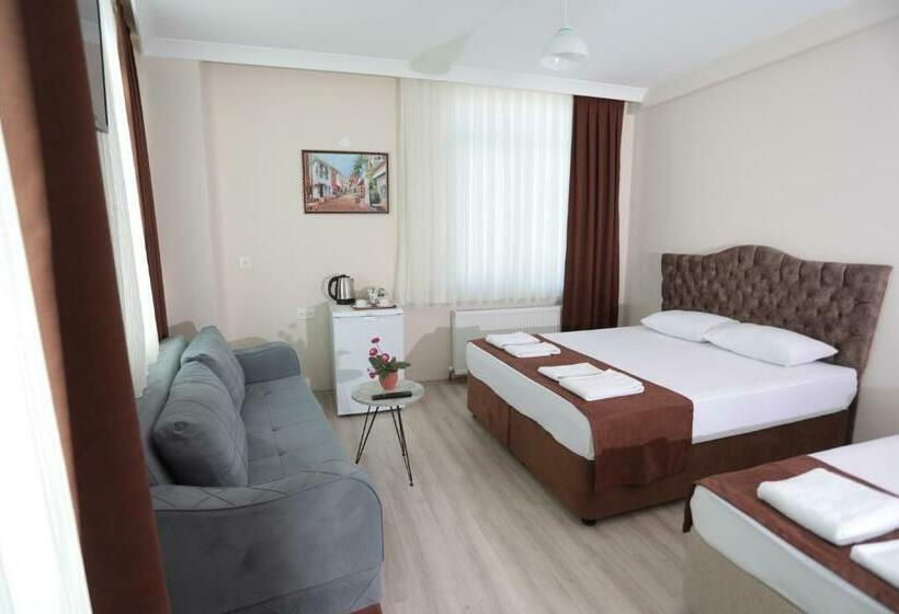 اتاق خانوادگی, Beksi̇ti̇