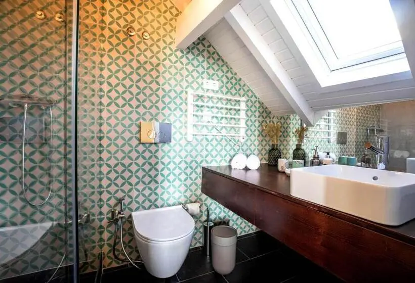 اتاق لوکس, Harbour Inn Design Townhouse