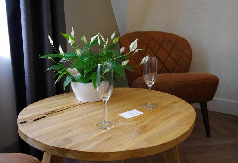 Люкс Deluxe Кровать Кинг, Inn Naeldwyk Torenburg