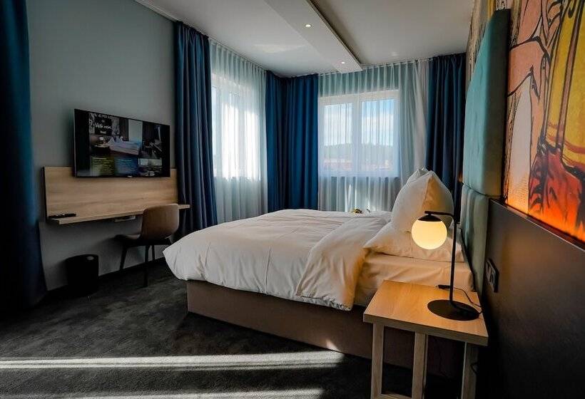 Номер Deluxe, Viktorosa