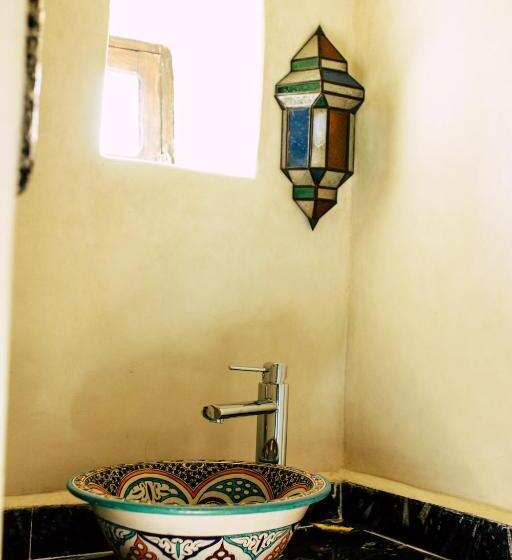 디럭스 룸, Riad Caravasar