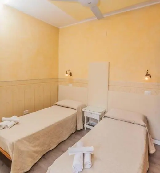 Standard Yhden Hengen Huone, Albergo Della Corte