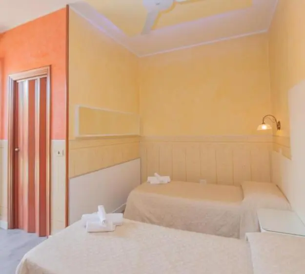 Standard Yhden Hengen Huone, Albergo Della Corte