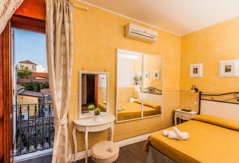 اتاق سوپریور, Albergo Della Corte