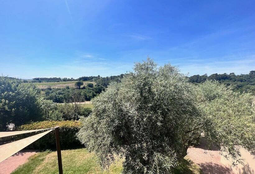 غرفة سوبيريور, Hôtel Restaurant La Bergerie