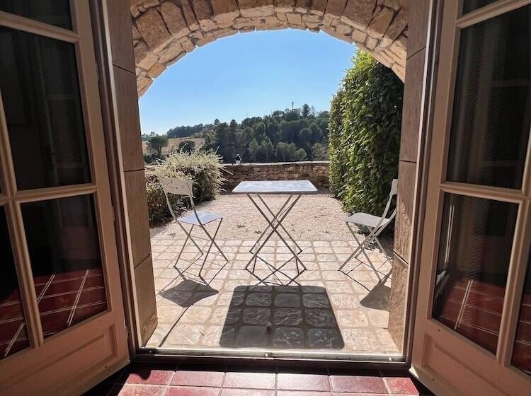 غرفة قياسية ثلاثية, Hôtel Restaurant La Bergerie