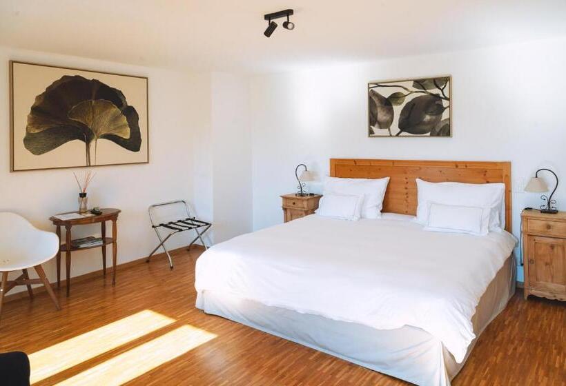 חדר סטנדרט נוף להרים, Les Montagnards