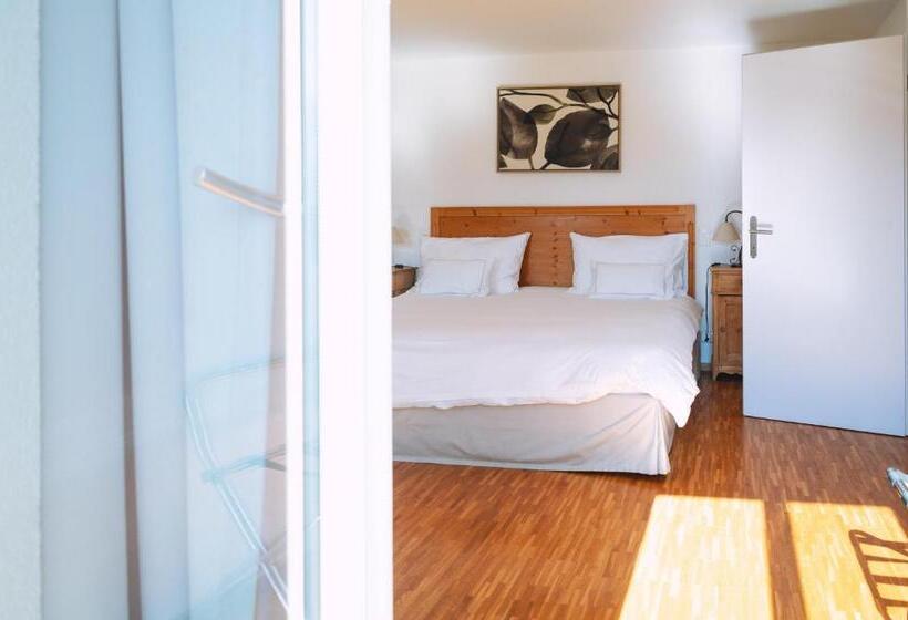 חדר סטנדרט נוף להרים, Les Montagnards