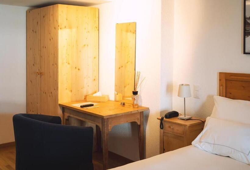 חדר סטנדרט, Les Montagnards