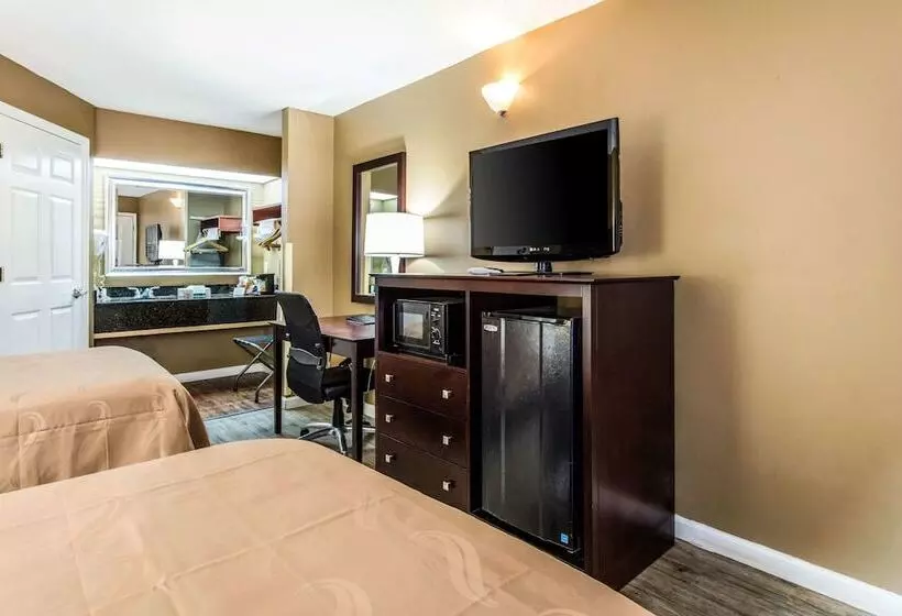 ２ダブルベッドのスタンダードルーム, Quality Inn Bessemer I20 Exit 108