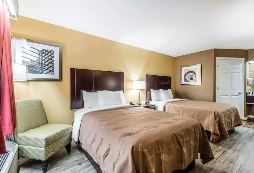 ２ダブルベッドのスタンダードルーム, Quality Inn Bessemer I20 Exit 108