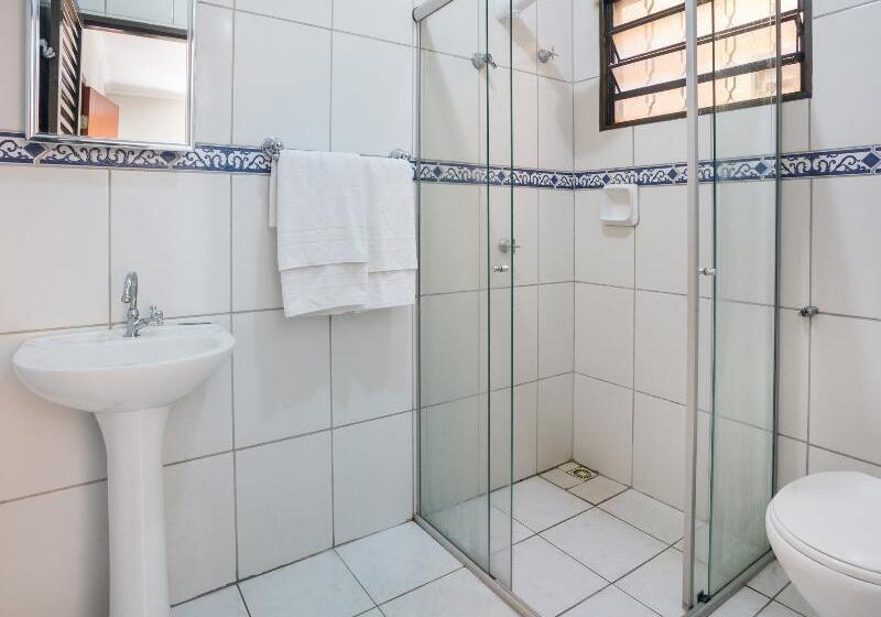 غرفة قياسية سرير كينج لذوى الإحتياجات الخاصة, Quality Inn Aberdeen