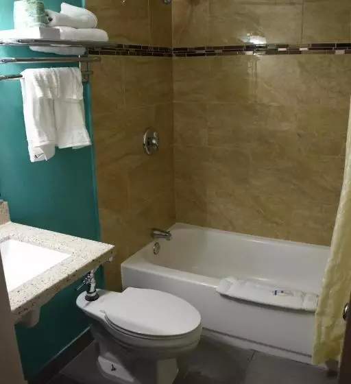 Standard-huone King-vuode, Rodeway Inn