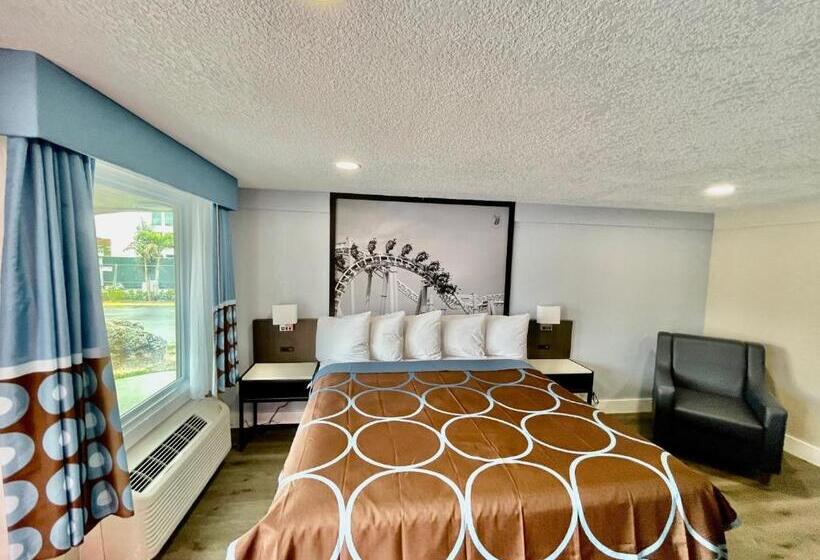 장애인을 위한 킹사이즈 침대 스탠다드 룸, Super 8 By Wyndham Kissimmee Orlando
