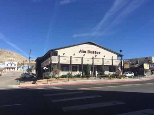 标准间, Jim Butler Inn & Suites