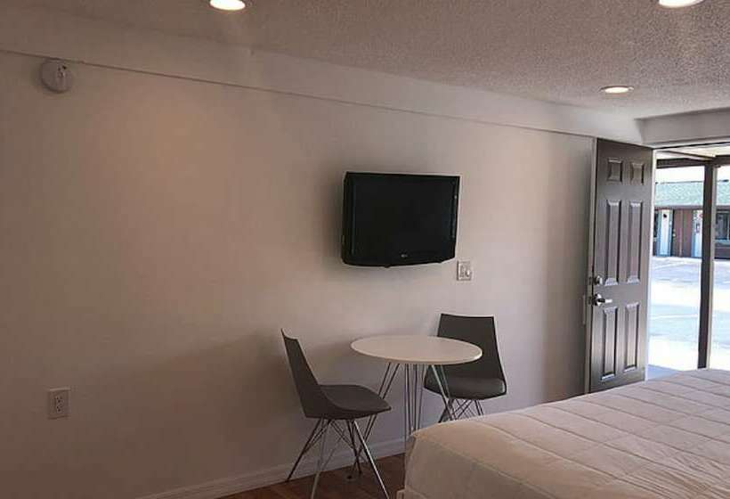 غرفه قياسيه سريرين مزدوجين, Spinnaker Inn Of Naples