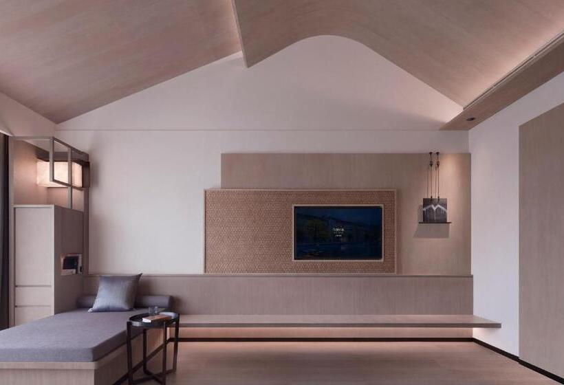 غرفة قياسية مزوَّدة بشُرفة, Naera Hotel Xitang