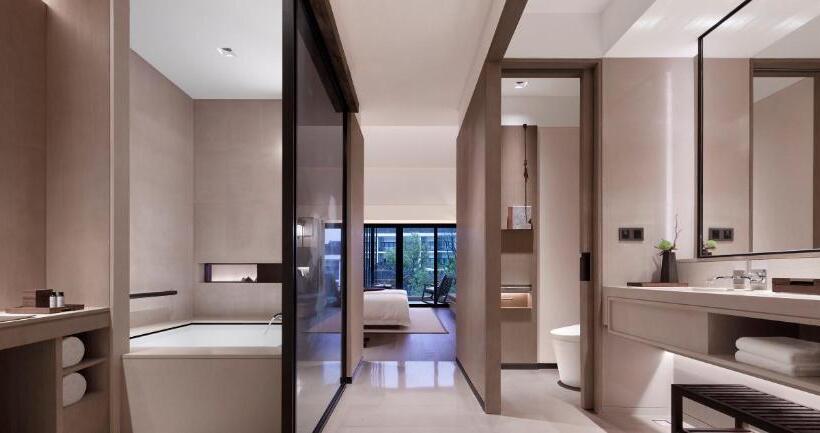 غرفة ديلوكس مزودة بشرفة, Naera Hotel Xitang